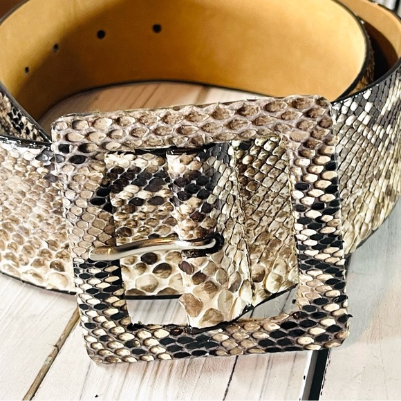 SOLD W. Kleinberg Women’s Python Belt w/ Covered Buckle | Size L - Picture 2 of 13